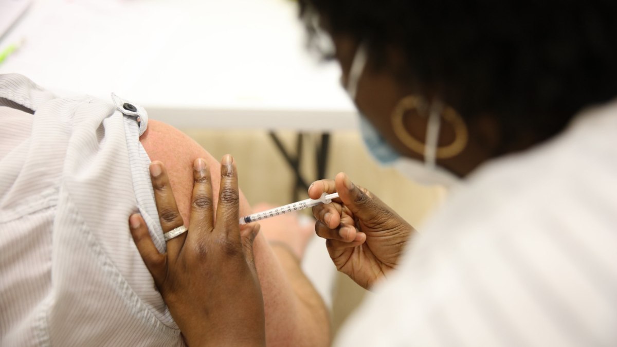 Vaccin covid-19. // Source : Flickr/CC/Nicolas DUPREY / CD 78 (photo recadrée)