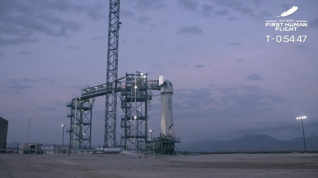La fusée de la mission Blue Origin à 14h (heure française) le 20 juillet 2021 // Source : YouTube/Blue Origin