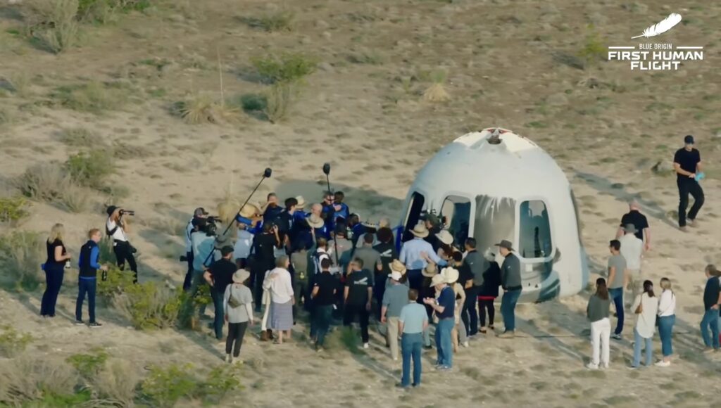 Tout l'équipage est revenu sur Terre. // Source : YouTube/Blue Origin