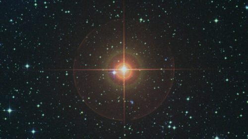 Une géante rouge. // Source : Flickr/CC/Digitized Sky Survey (image recadrée)