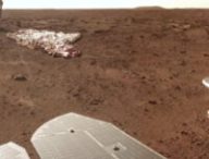 Zhurong a retrouvé son parachute sur Mars. // Source : CNSA