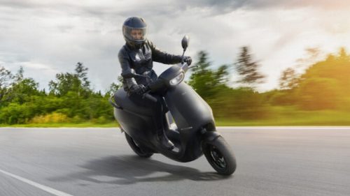 Scooter Ola S1 // Source : Ola Electric