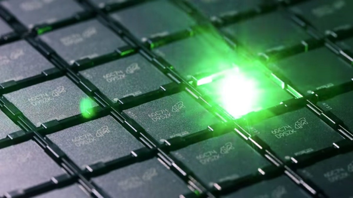 Circuit imprimé RAM // Source : Crucial