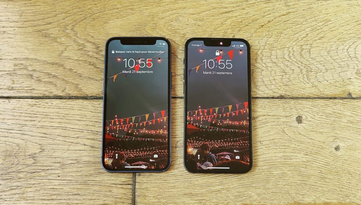 L'iPhone 13 (gauche) et le 13 mini (droite) // Source : Numerama/MT