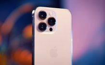 L'iPhone 13 Pro résiste bien à la chaleur... et s'éteint avant d'être en surchauffe // Source : Louise Audry pour Numerama L'iPhone 13 Pro résiste bien à la chaleur... et s'éteint avant d'être en surchauffe // Source : Louise Audry pour Numerama