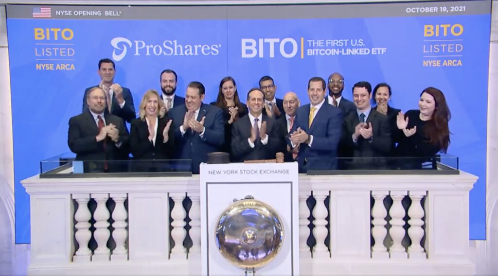 Le ProShares Bitcoin Strategy ETF venu sonner la cloche de Wall Street // Source : Capture d'écran Twitter/NYSE