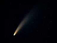 Comète NEOWISE. // Source : Flickr/CC/Andrew Kearns (image recadrée)