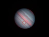 Le flash filmé sur Jupiter. // Source : Via Twitter @OASES_miyako, annotation Numerama