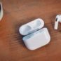 Airpods 3 // Source : Louise Audry for Numerama