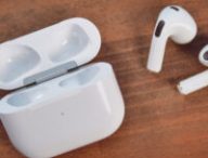 AirPods 3 // Source : Louise Audry pour Numerama