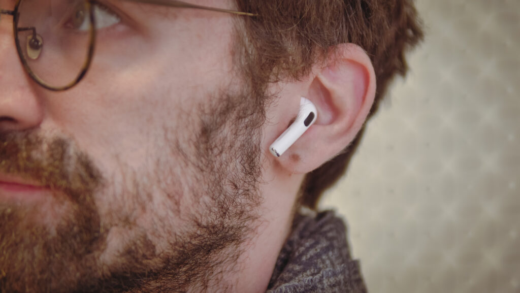 Audition fonctionne avec les AirPods 3 // Source : Louise Audry pour Numerama Audition fonctionne avec les AirPods 3 // Source : Louise Audry pour Numerama