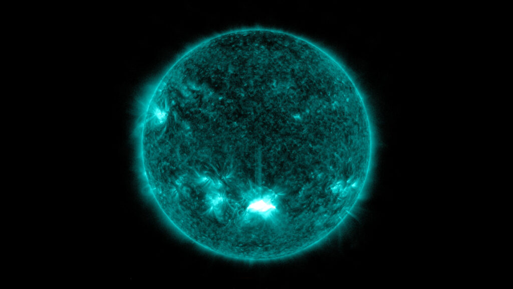 Le Soleil en ultraviolet. // Source : NASA/GSFC/SDO