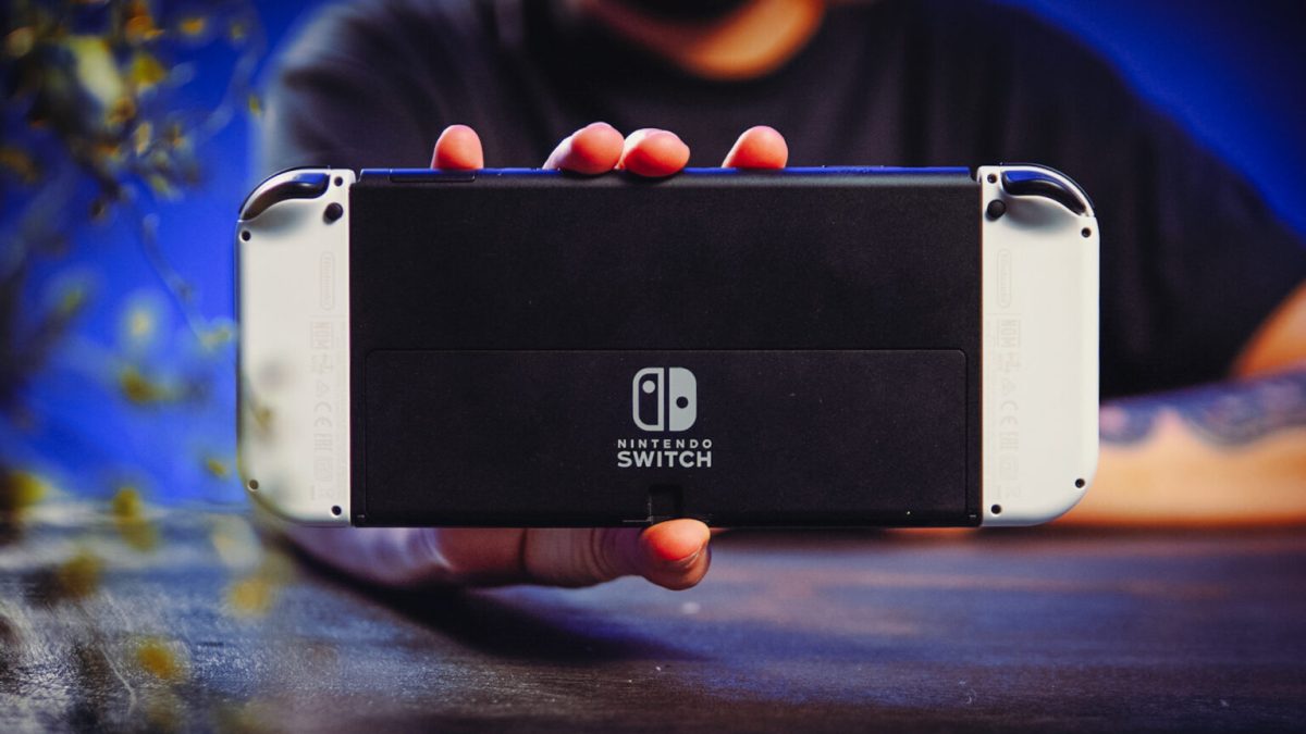 Nintendo Switch OLED // Source : Louise Audry pour Numerama