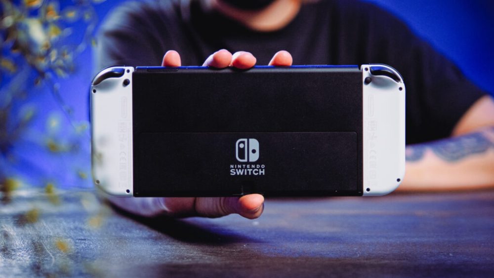 Nintendo Switch OLED // Source : Louise Audry pour Numerama