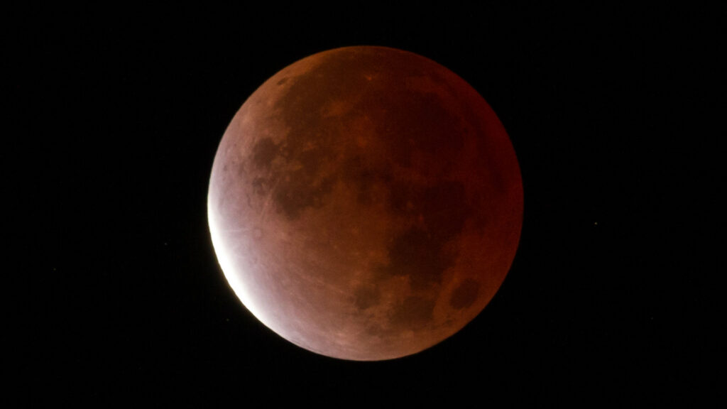 eclipse lune lunaire 19 novembre 2021