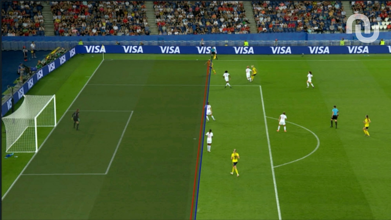 La FIFA lance son test pour détecter le hors-jeu au football avec l'IA - Numerama