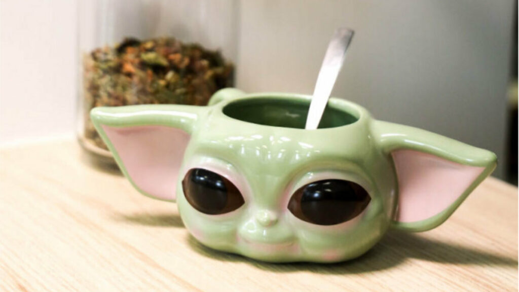 Le mug bébé Yoda // Source : L’avant gardiste
