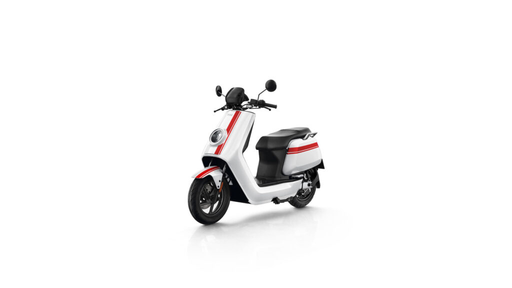 Scooter NQi GTS