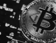 Les crypto-monnaies sont toujours adossées à une blockchain // Source : canva