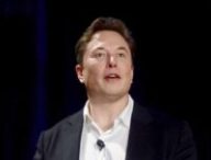 Elon Musk, lors d'une conférence sur Tesla // Source : Wiki Commons