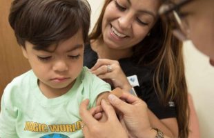 Les 5-11 ans pourraient bientôt être vaccinés contre le covid // Source : CDC / Unsplash
