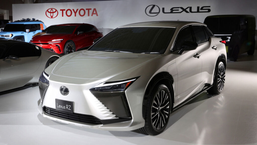 Futur Lexus RZ // Source : Lexus