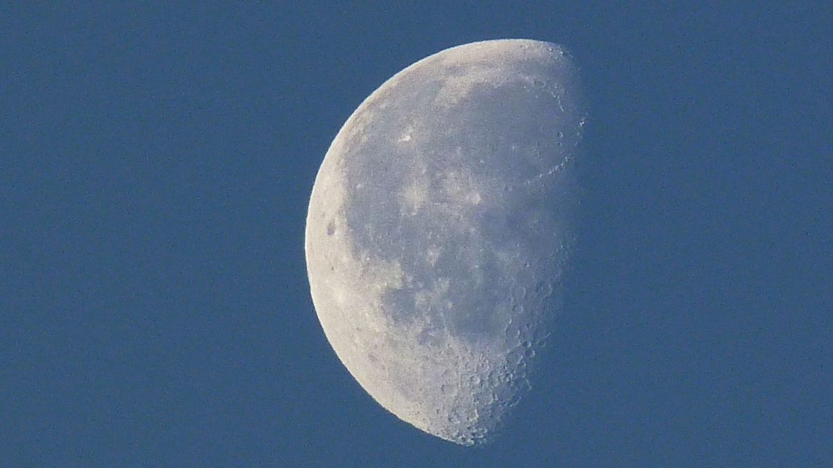 Lune gibbeuse. // Source : Flickr/CC/Jim Champion (photo recadrée)