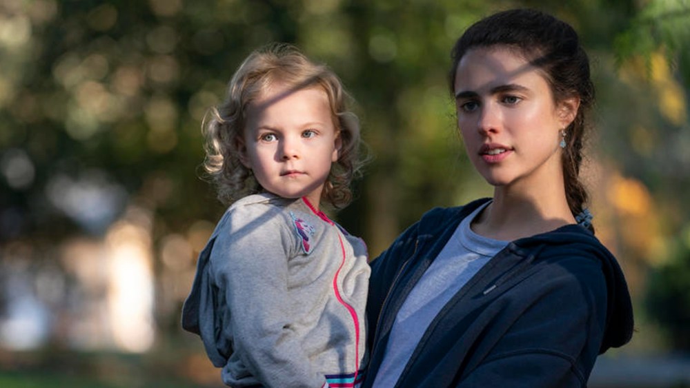 Maddy (gauche) et Alex (droite) dans Maid. // Source : Netflix