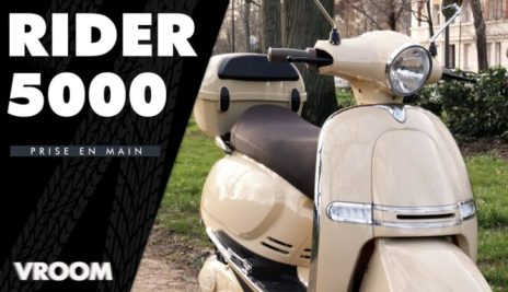 Test du Rider 5000W : un scooter électrique furieux mais avec du style