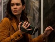 Dina Shihabi (Melody Pendras) dans Archive 81 // Source : Netflix