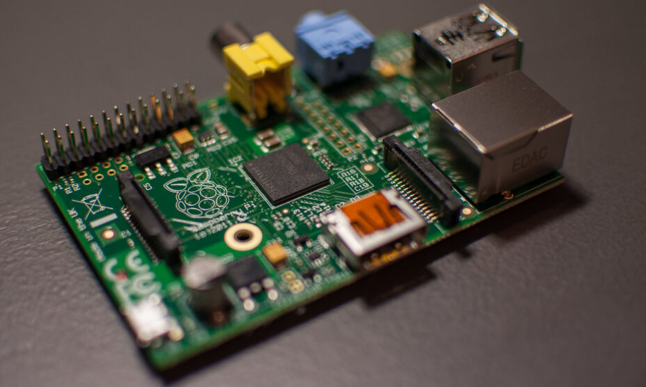 Le Raspberry Pi 4 Est Puissant Mais Linterface Micro Hdmi Pourrait Vous Refroidir Numerama 2535