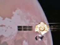La sonde Tianwen-1 surplombant Mars. // Source : CNSA (image recadrée)