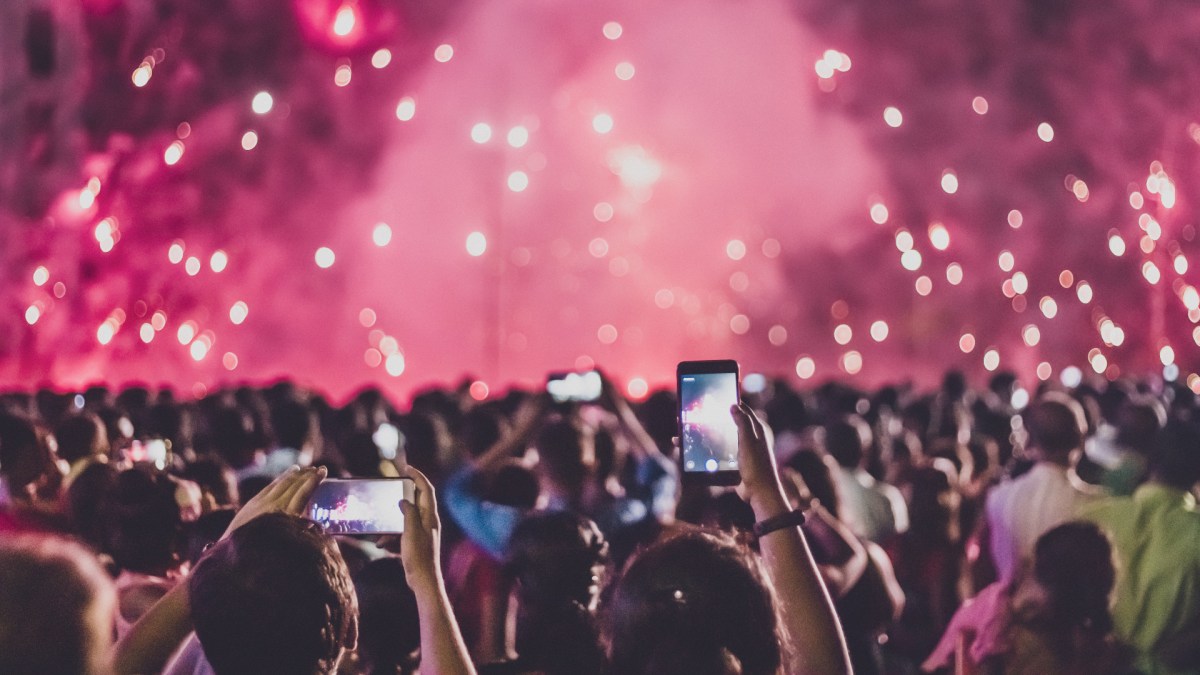 Une salle de concert. // Source : Pexels/Rahul Pandit (photo recadrée)