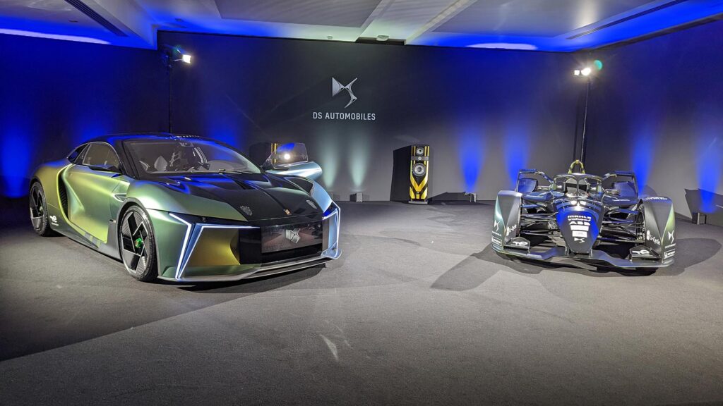 Concept DS E-TENSE PERFORMANCE et Formule E DS // Source : Raphaelle Baut pour Numerama