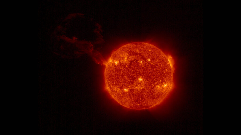 Protubérance solaire vue par Solar Orbiter le 15 février 2022. // Source : Solar Orbiter/EUI Team/ESA & NASA