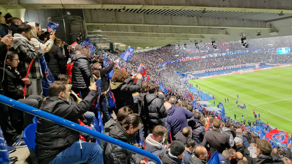The atmosphere was electric at the Parc des Princes for the PSG - Real Madrid clash // Source: Nicolas Lellouche for Numerama