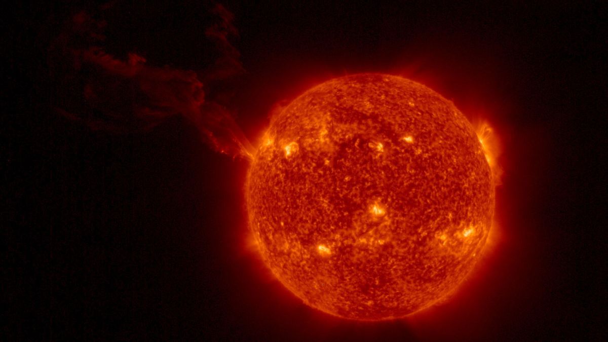 Solar Orbiter a pu voir cette protubérance solaire. // Source : Solar Orbiter/EUI Team/ESA & NASA (image recadrée)