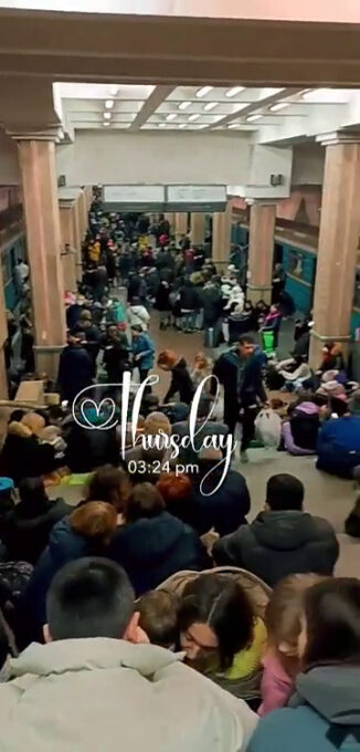 Kharkiv le 24 février. Des civils s'abritent dans les stations de métro. // Source : Cyberguerre - SnapMap Kharkiv le 24 février. Des civils s'abritent dans les stations de métro. // Source : Cyberguerre - SnapMap