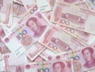 Des billets de 100 yuan // Source : Eric Pouzet / Unsplash