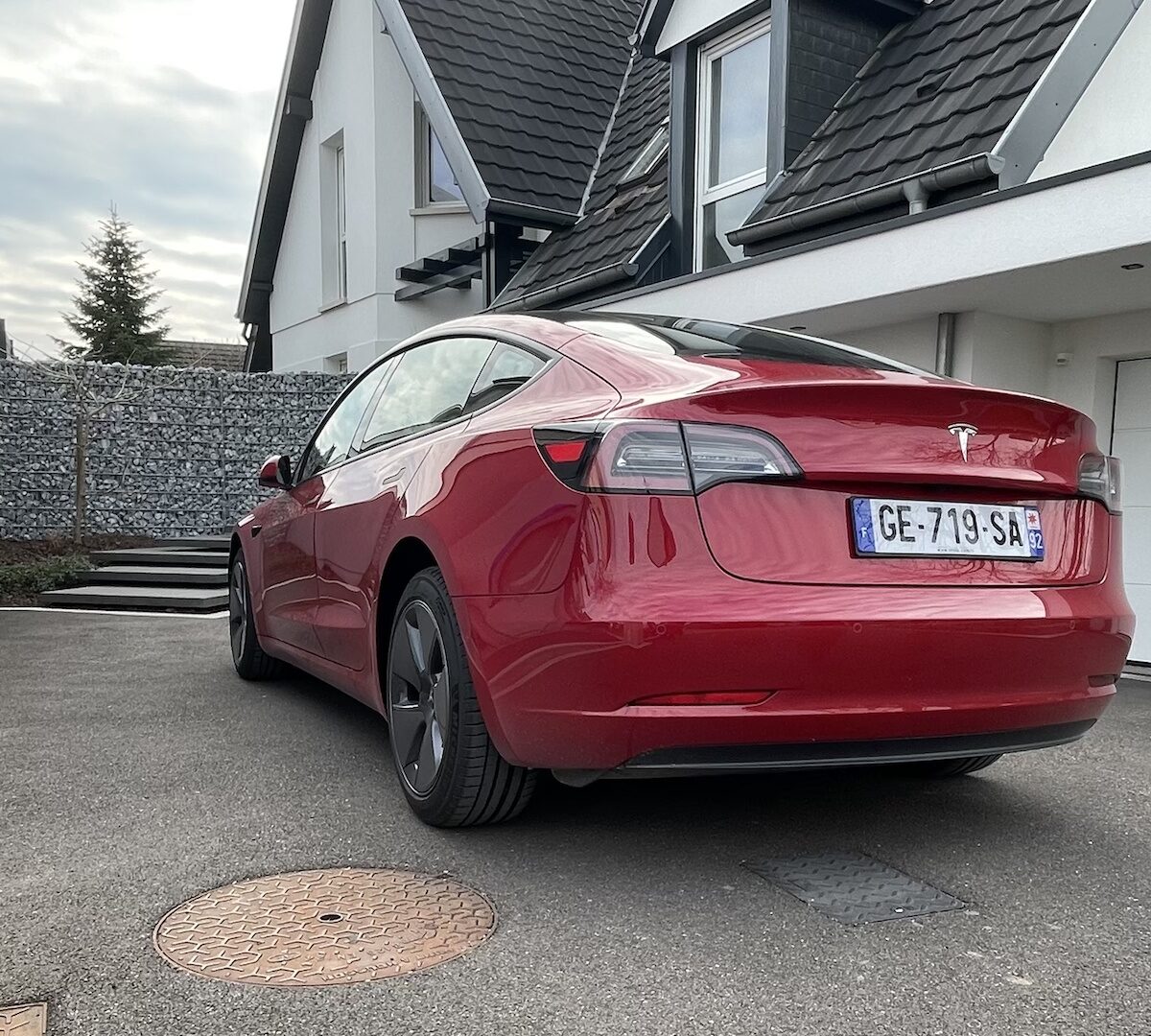 Tesla Model 3 (2022) // Source : Maxime Claudel pour Numerama