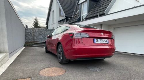 Tesla Model 3 (2022) // Source : Maxime Claudel pour Numerama