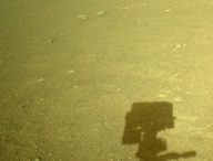 Ombre de Perseverance sur Mars. // Source : NASA/JPL-Caltech (image recadrée)