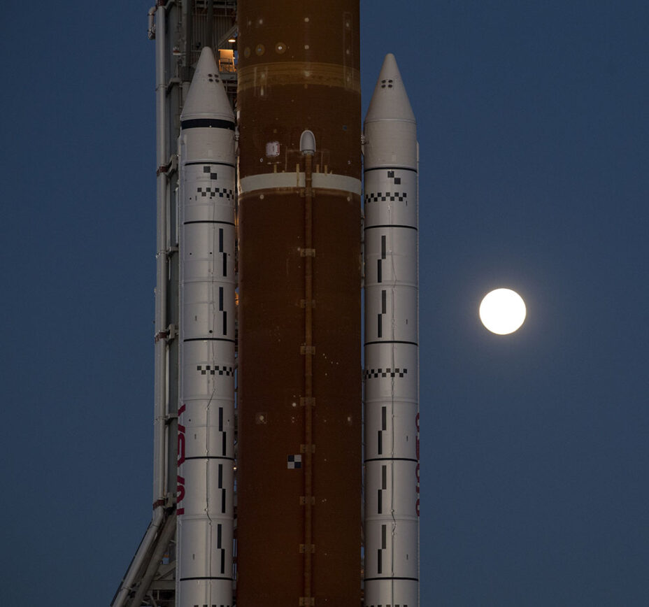 SLS Artemis 8 SLS Artemis 8