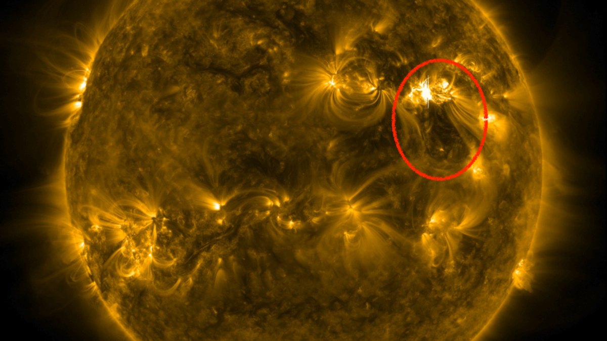 Le Soleil le 30 mars 2022. // Source : Nasa, annotation Numerama