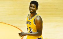 Quincy Isaiah trouve ici son premier grand rôle en Magic Johnson // Source : HBO Quincy Isaiah trouve ici son premier grand rôle en Magic Johnson // Source : HBO