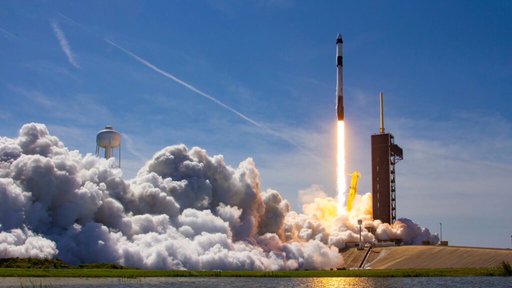 Le décollage Axiom-1 le vendredi 8 avril. // Source : Flickr/CC/Official SpaceX Photos (photo recadrée)