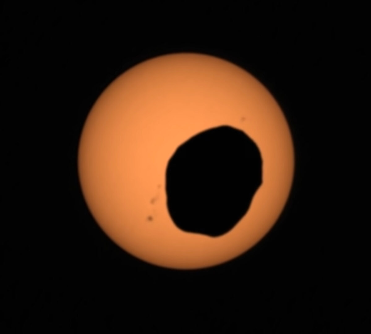 L'éclipse solaire vue par Perseverance sur Mars. // Source : Capture d'écran YouTube  NASA Jet Propulsion Laboratory