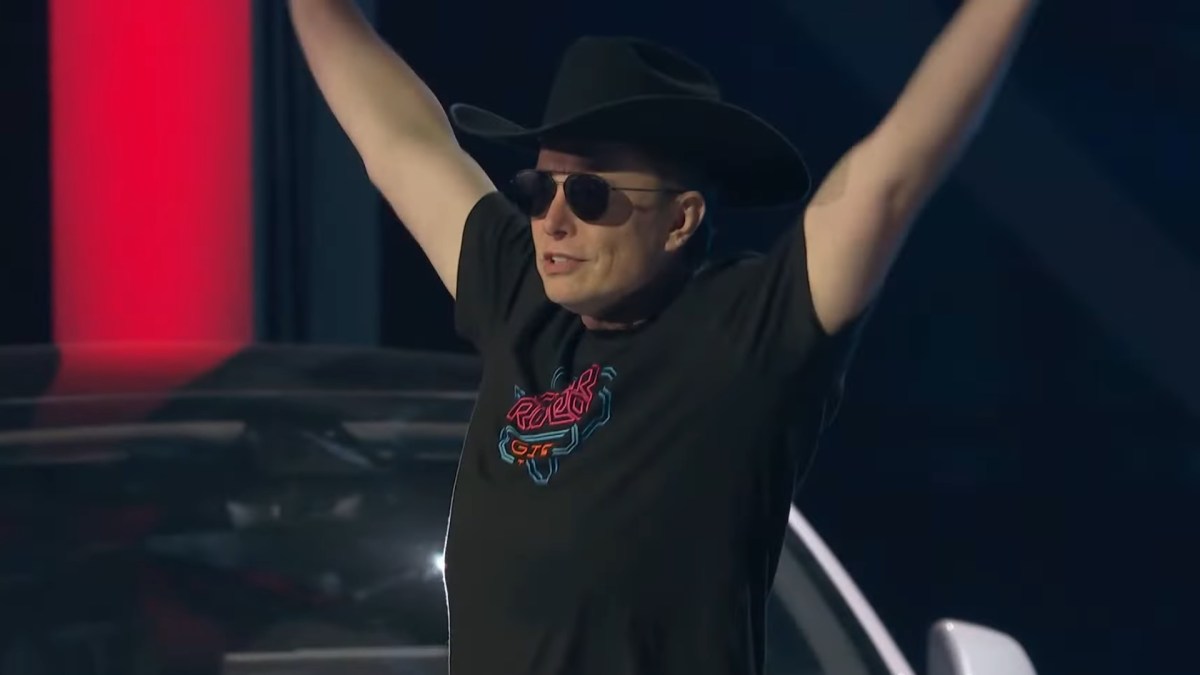 Elon Musk lors d'une conférence Tesla au Texas. // Source : Capture d'écran YouTube