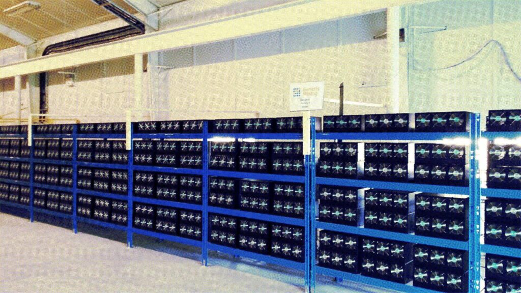 Un parc d'ordinateur mine des crypto-monnaies // Source : Wikimedia Commons
