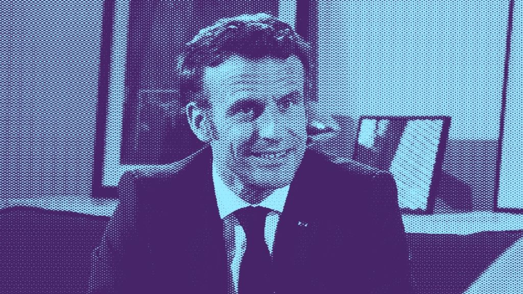 Emmanuel Macron // Source : Montage Numerama / Screenshot YouTube/Booska-P
